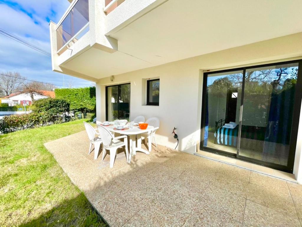 Charmant Rez De Jardin - 900M Plage De Pontaillac Lägenhet Royan Exteriör bild