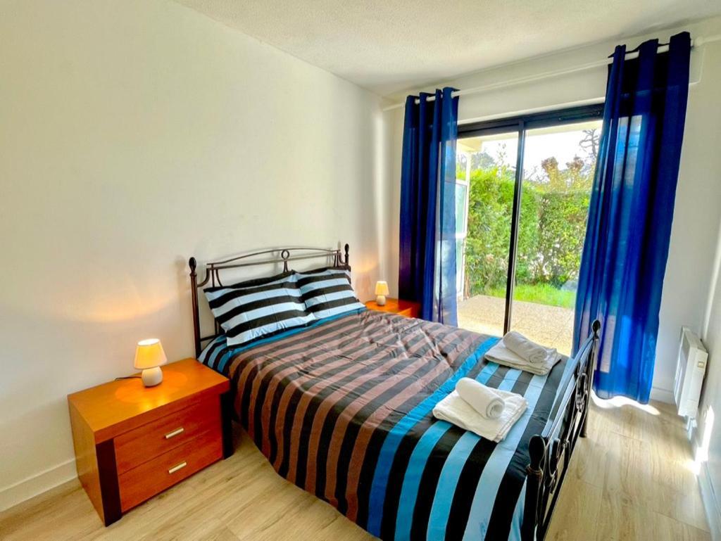 Charmant Rez De Jardin - 900M Plage De Pontaillac Lägenhet Royan Exteriör bild